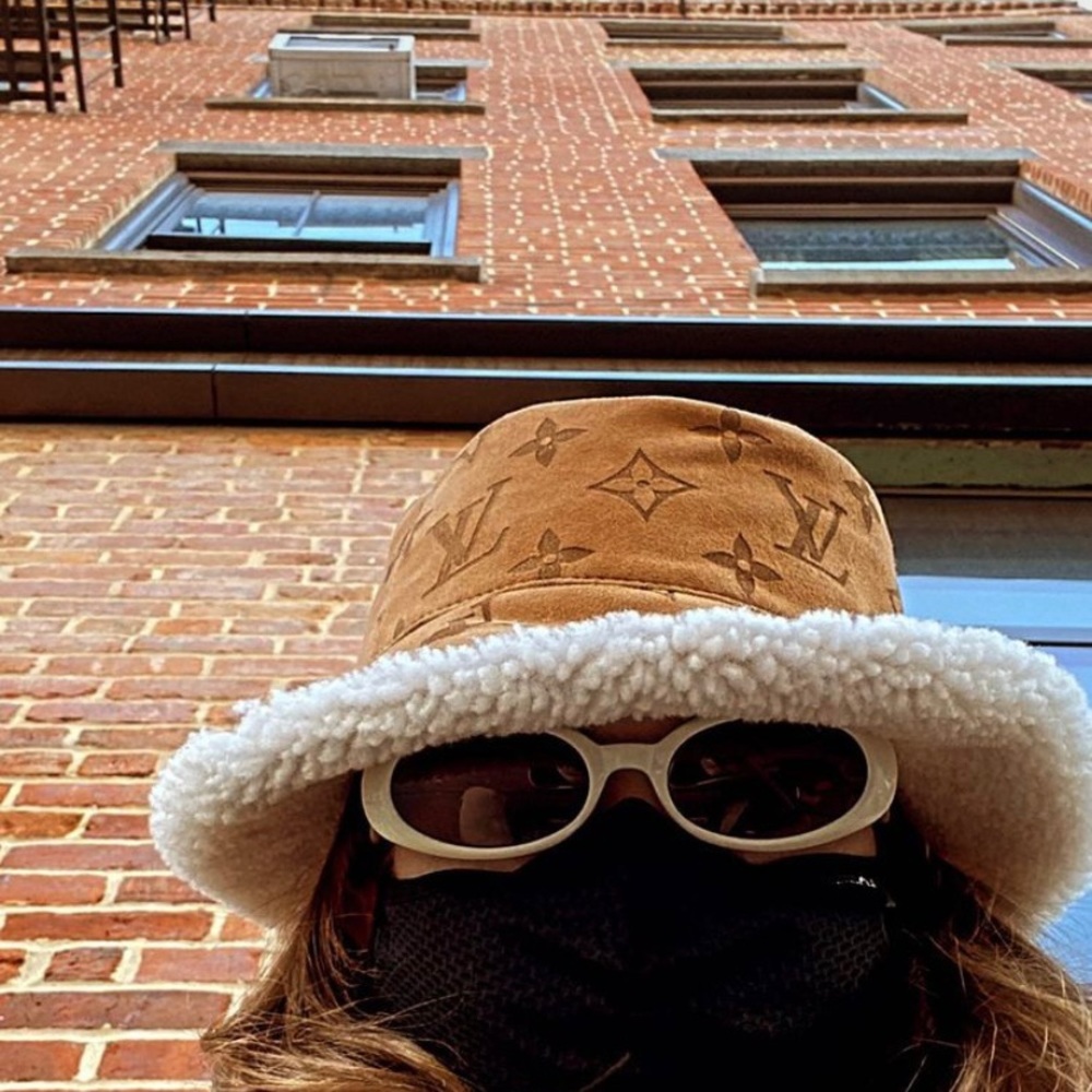 Meet your Posher, Nicky